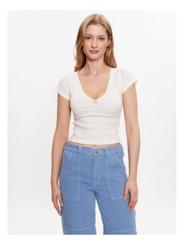 BDG Urban Outfitters Тишърт BDG AIMEE POINTELLE TOP 76468321 Бял Slim Fit