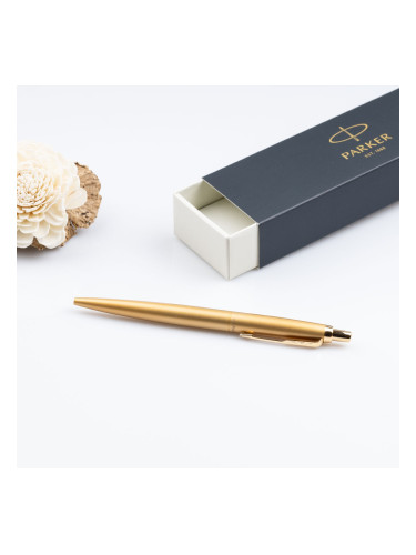 Луксозна химикалка със златно покритие Parker