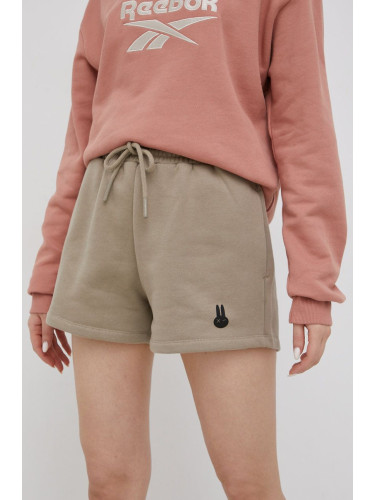 Памучен къс панталон OCAY дамско в бежово с изчистен дизайн с висока талия