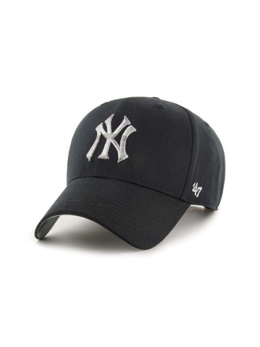 Памучна шапка с козирка 47 brand MLB New York Yankees в черно с апликация