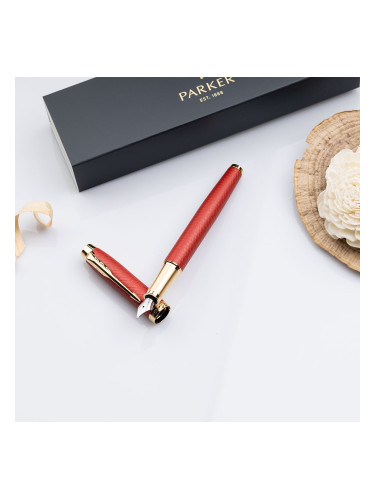 Луксозна писалка Parker Royal IM Premium - червена