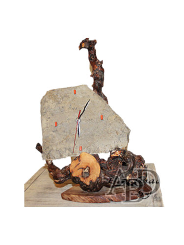 Бутиков настолен часовник от driftwood от естествено дърво