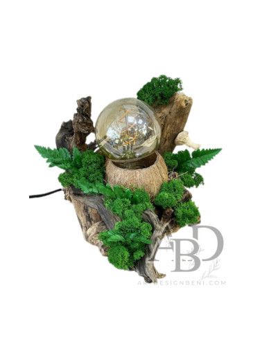 Нощна винтидж интериорна лампа от driftwood със скандинавски мъх