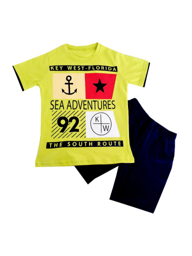 Комплект за момче от тениска в неоново зелено и къси панталони в тъмно