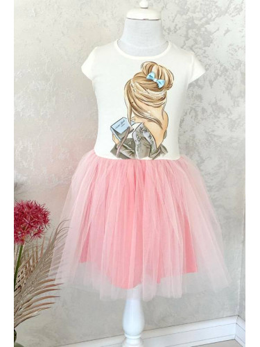 Детска рокля с къс ръкав в бяло с момиче и тюл в прасковено 954567