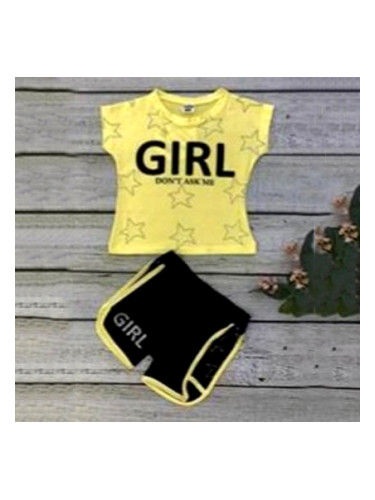 Комплект за момиче от тениска в жълто и къси панталонки в черно