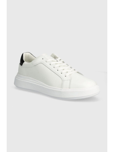 Кожени маратонки Calvin Klein LOW TOP LACE UP LTH в бяло HM0HM01016