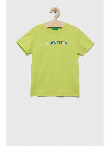 Детска памучна тениска United Colors of Benetton в зелено с принт
