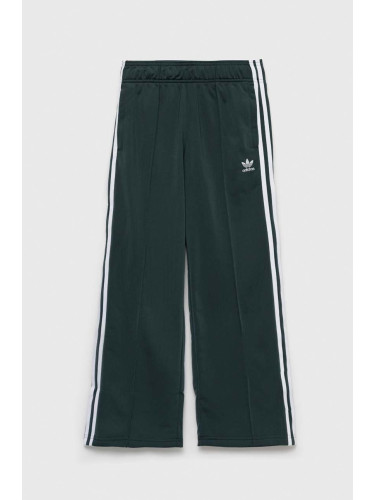 Детски Спортен Панталон Adidas Originals в зелено с принт