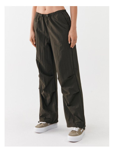 ONLY Текстилни панталони 15300275 Зелен Straight Fit