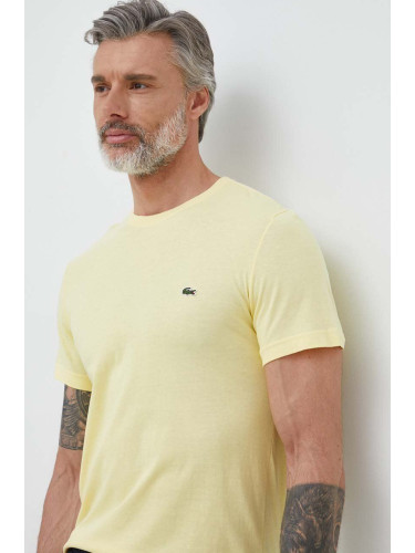 Памучна тениска Lacoste в жълто с изчистен дизайн
