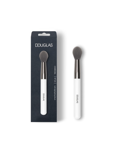 DOUGLAS Charcoal Soft Highlighter Brush Четки дамски  