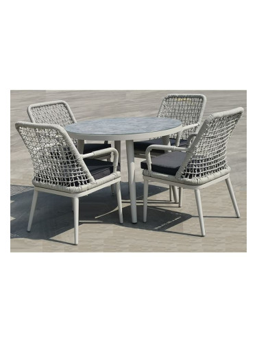 Светло сив цвят