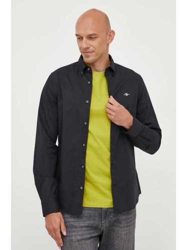 Памучна риза Gant мъжка в черно с кройка по тялото с яка с копче