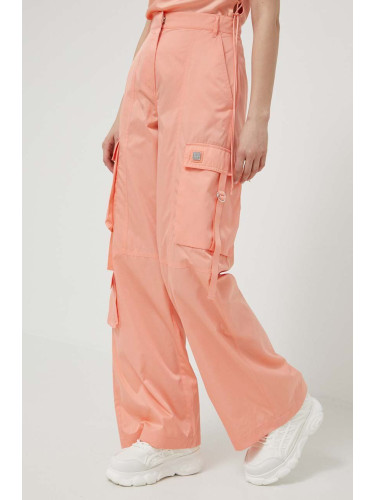 Панталон HUGO в оранжево със стандартна кройка, с висока талия