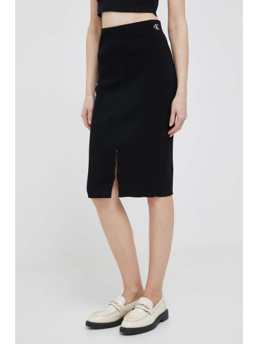 Пола Calvin Klein Jeans в черно среднодълъг модел с кройка тип молив