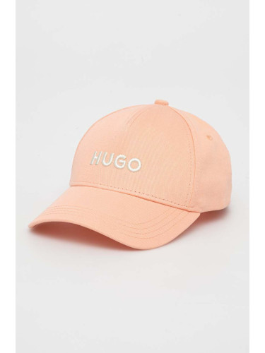 Памучна шапка с козирка HUGO в оранжево с апликация 50496033