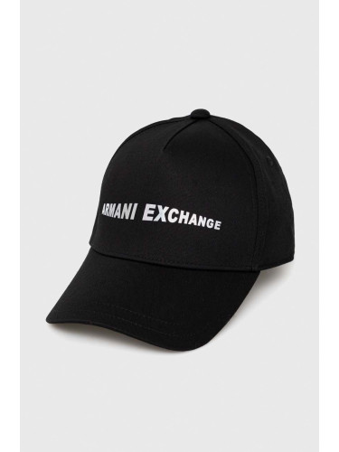 Памучна шапка с козирка Armani Exchange в черно с принт