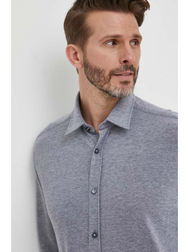Памучна риза BOSS мъжка в сиво със стандартна кройка