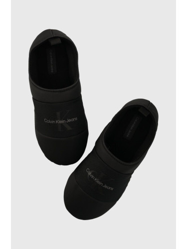 Пантофи Calvin Klein Jeans HOME SLIPPER MONO в черно YM0YM00840