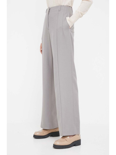 Вълнен панталон Calvin Klein в сиво със стандартна кройка, с висока талия