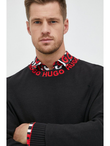 Памучен пуловер HUGO мъжки в черно от лека материя 50474813