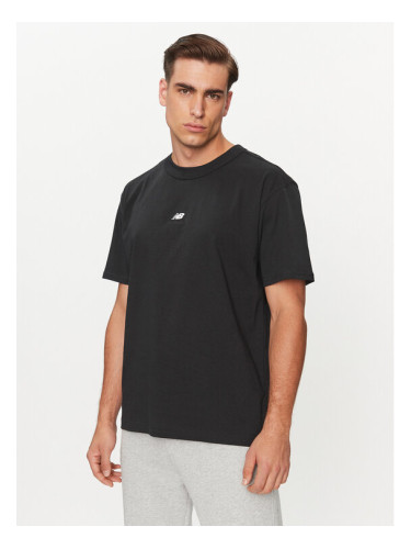 New Balance Тишърт Athletics Remastered Graphic Cotton Jersey Short Sleeve T-shirt MT31504 Черен Regular Fit