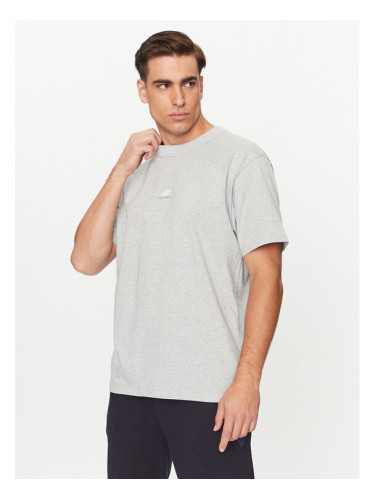 New Balance Тишърт Athletics Remastered Graphic Cotton Jersey Short Sleeve T-shirt MT31504 Сив Regular Fit