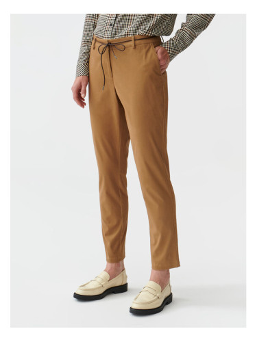 Tatuum Текстилни панталони Amiso T2319.142 Кафяв Slim Fit