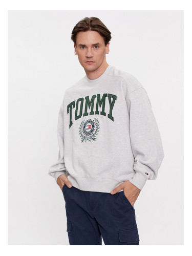 Tommy Jeans Суитшърт College Graphic DM0DM16804 Сив Boxy Fit