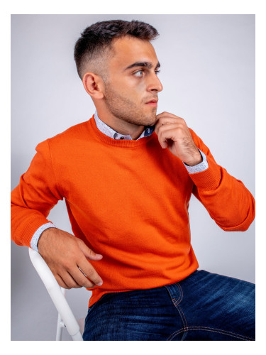 Пуловер в оранжево с вълна мерино