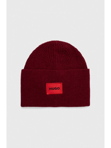 Вълнена шапка HUGO в бордо с фина плетка от вълна