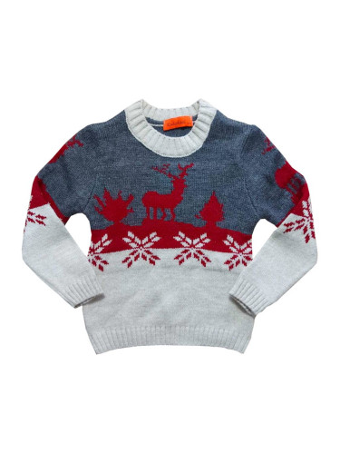 Плетен коледен пуловер за момче в бяло с еленчета