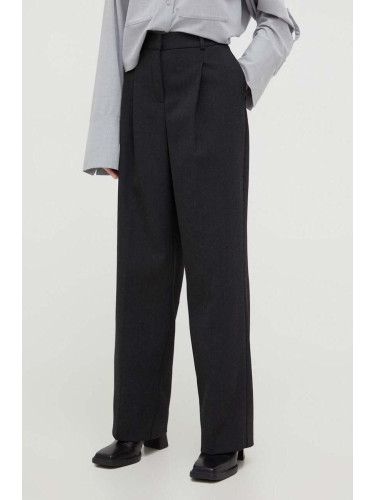 Панталон с вълна Herskind Theis в сиво с кройка тип чино, с висока талия