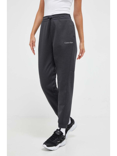 Панталон за трениране Calvin Klein Performance в сиво с меланжов десен
