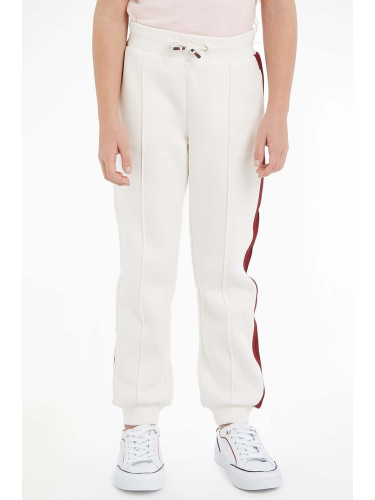 Детски спортен панталон Tommy Hilfiger в бяло с апликация