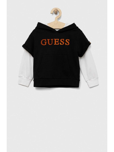 Детски памучен суичър Guess в черно с качулка с десен