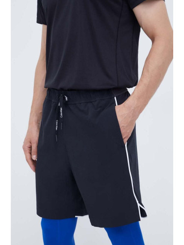 Къс панталон за трениране Calvin Klein Performance в черно
