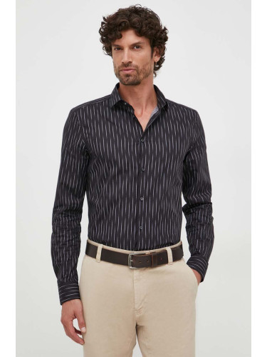 Памучна риза Sisley мъжка в черно с кройка по тялото с класическа яка