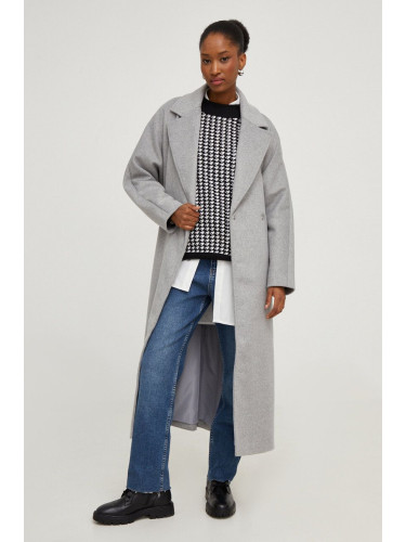 Вълнено палто Answear Lab в сиво преходен модел