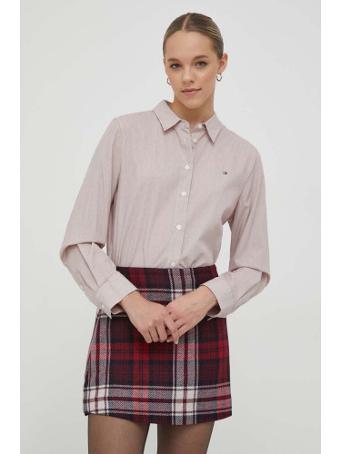 Памучна риза Tommy Hilfiger дамска в бордо със стандартна кройка с класическа яка