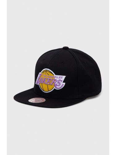 Шапка с козирка Mitchell&Ness Los Angeles Lakers в черно с апликация
