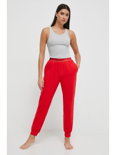 Домашен панталон Calvin Klein Underwear в червено с изчистен дизайн