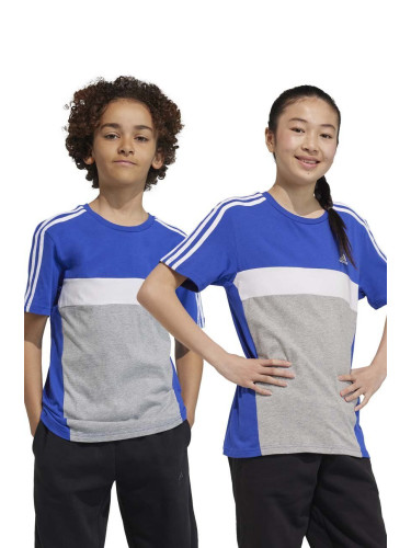 Детска памучна тениска adidas в синьо с десен