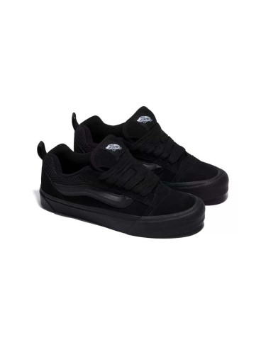 Ниски кецове Vans Knu Skool в черно VN0009QCBKA1