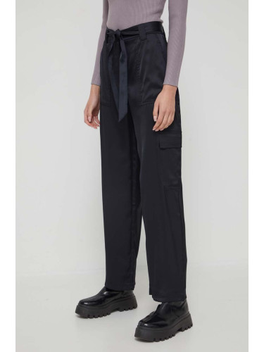 Панталон Abercrombie & Fitch в черно с широка каройка, с висока талия