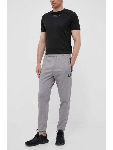 Спортен панталон Hummel Interval в сиво с изчистен дизайн