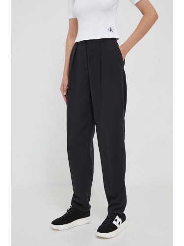 Панталон Calvin Klein в черно със стандартна кройка, с висока талия