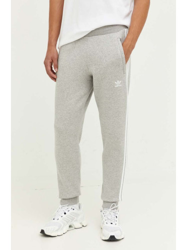 Спортен панталон adidas Originals Adicolor Classics 3-Stripes Pants в сиво с апликация