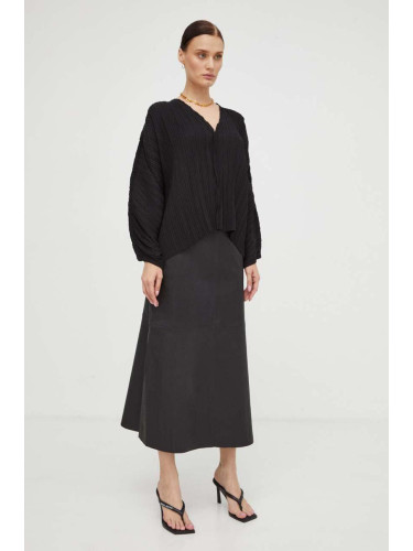 Блуза By Malene Birger в черно с изчистен дизайн